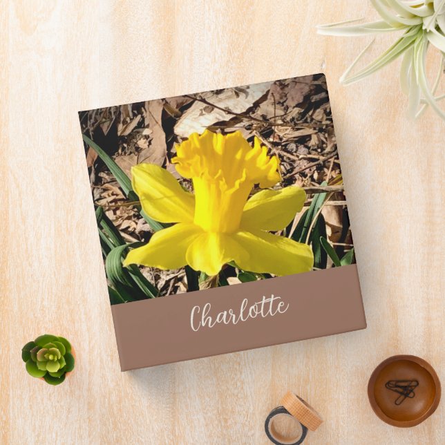 Yellow Spring Daffodil in the Garden Custom Name   3 Ring Binder (In Situ)