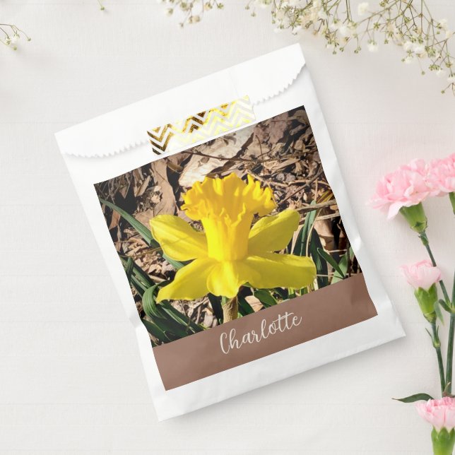 Yellow Spring Daffodil in the Garden Custom Name   Favor Bag (Sealed)