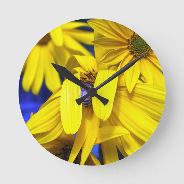 Yellow sunflower, blue bee wall clock (Front)