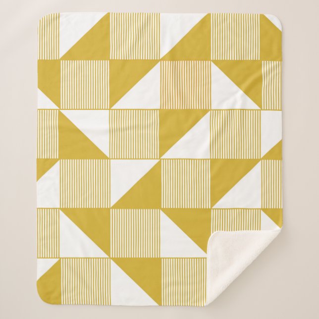 Yellow Triangles: Linear Seamless Pattern. Sherpa Blanket (Front)