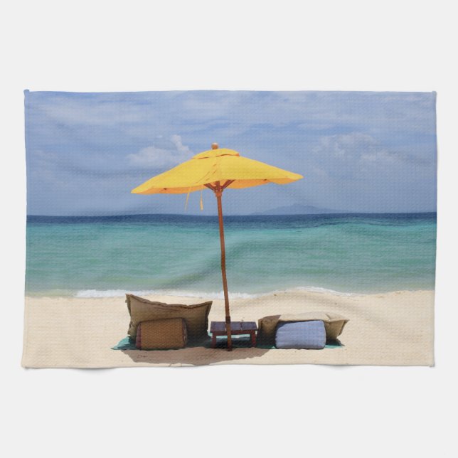 Yellow umbrella towel (Horizontal)