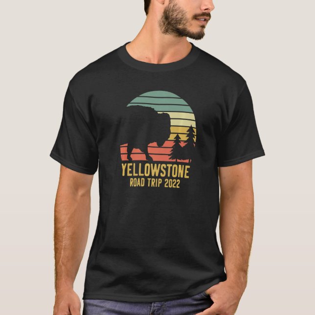 Yellowstone National Park Family Road Trip 2022 Ma T-Shirt (Front)