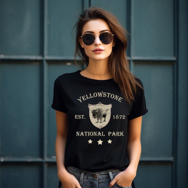 Yellowstone national park T-Shirt (Creator Uploaded)