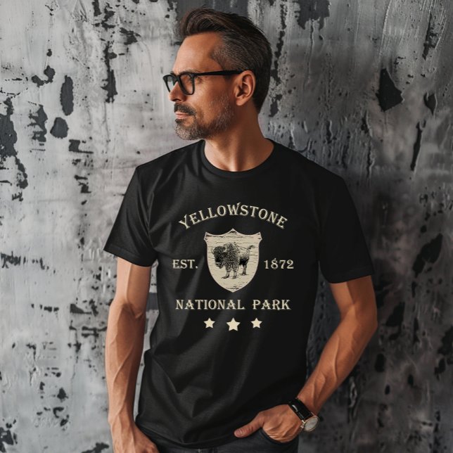 Yellowstone national park T-Shirt (Creator Uploaded)