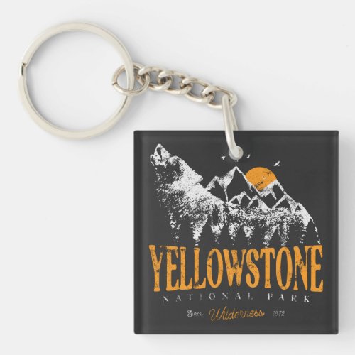 Yellowstone National Park Wolf Mountains Vintage   Keychain