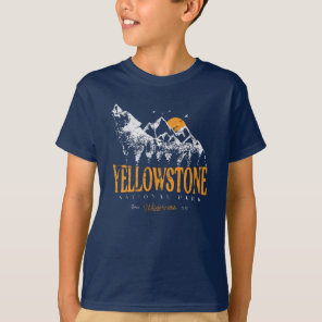Yellowstone National Park Wolf Mountains Vintage  T-Shirt