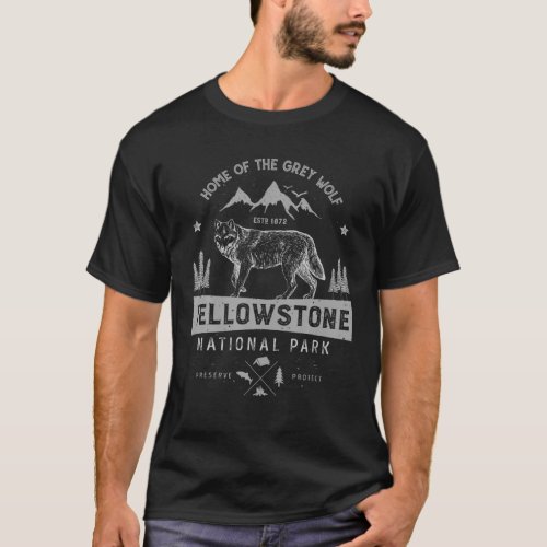Yellowstone US National Park Wolf Lover Vintage Me T_Shirt