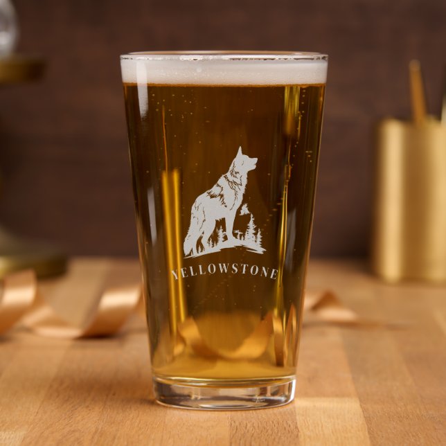 Yellowstone Wolf Pint Glass (Party)