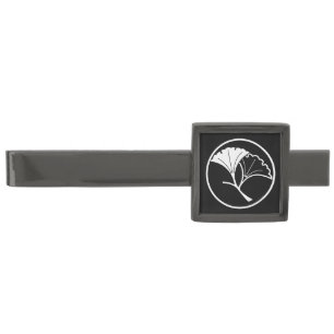 Yin and yang ginkgo leaves in threadlike ring gunmetal finish tie bar