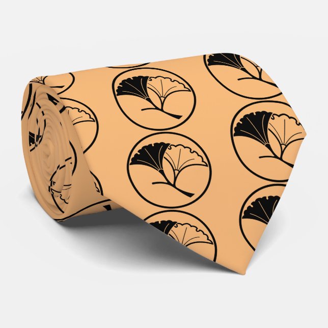Yin and yang ginkgo leaves in threadlike ring neck tie (Rolled)