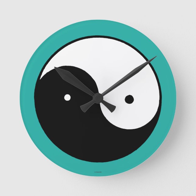 Yin Yang Symbol Round Clock (Front)