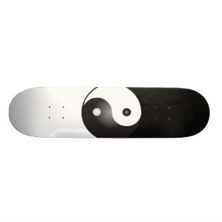 Yin Yang Symbol: Skateboard Deck