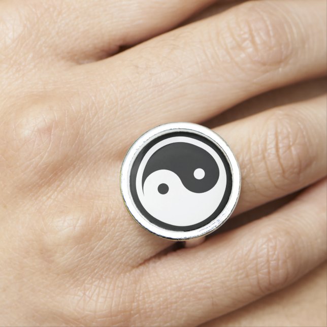 Yin Yang Symbol - solid tattoo design 2 Ring (In Situ)