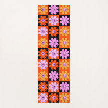 Yoga mat with coffee flowers.