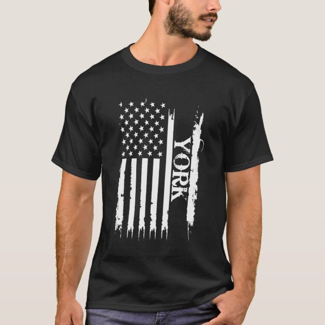 York United States Distressed w US Flag T-Shirt (Front)