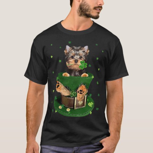 Yorkshire terrier shamrock hat clovers  T_Shirt