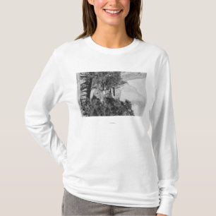 Yosemite, CA - The Ahwahnee Lodge and El Capitan T-Shirt