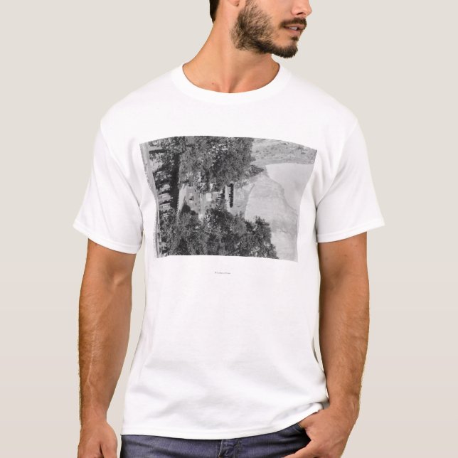 Yosemite, CA - The Ahwahnee Lodge and El Capitan T-Shirt (Front)