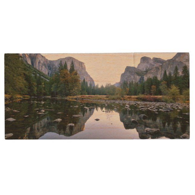 Yosemite National Park Wood USB Flash Drive (Front)