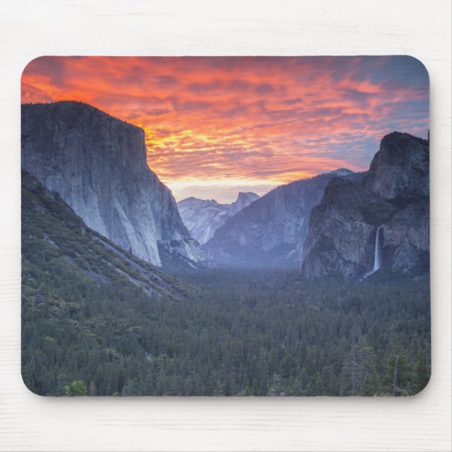 Yosemite Tunnel View Mouse Pad (Front)