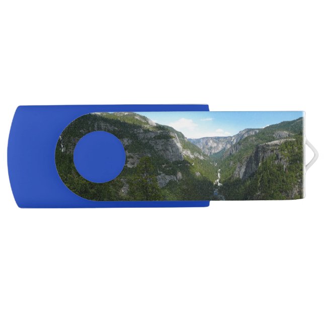 Yosemite Valley in Yosemite National Park Flash Drive (Front)