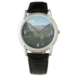 Yosemite Valley in Yosemite National Park Watch