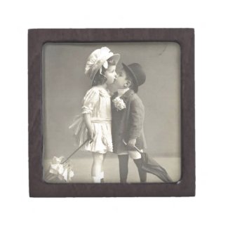 Young Love Photo c 1920s Premium Jewelry Box