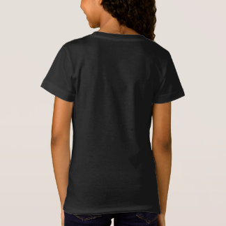 Youth Halle May sings Fan tee