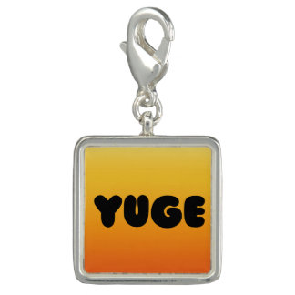 YUGE DESIGN CHARM BRACELET