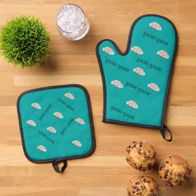 yum-yum Broccoli Oven Mitts Mitt & Pot Holder Set (Top Down)
