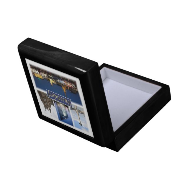 zDE008 DUSSELDORF, Germany, Europe, Gift Box (Back Open)