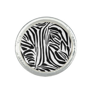 Zebra pattern ring