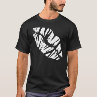 Zebra Print Lips Love Kiss Safari Women Zoo T-Shirt