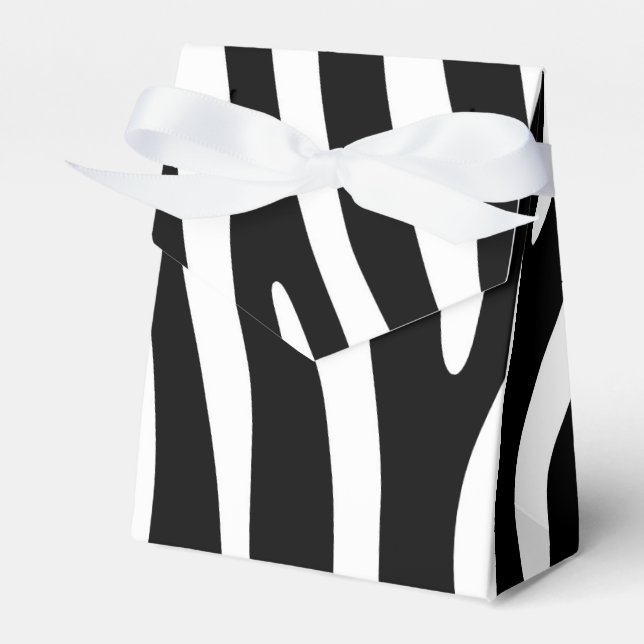 Zebra stripes pattern black & white + your ideas favor boxes (Front Side)