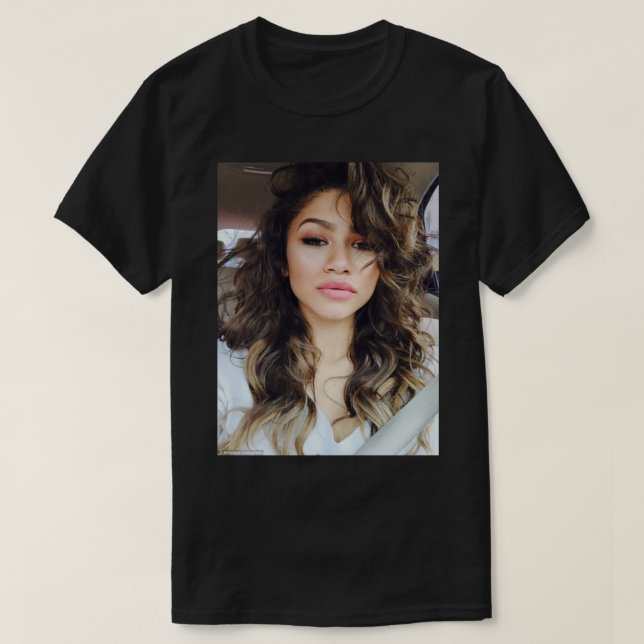 ZENDAYA Classic T-shirt (Design Front)