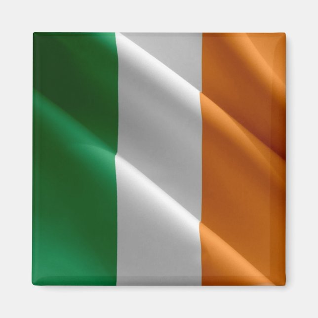 zIE002 IRELAND, Waving Flag, Fridge Magnet (Front)