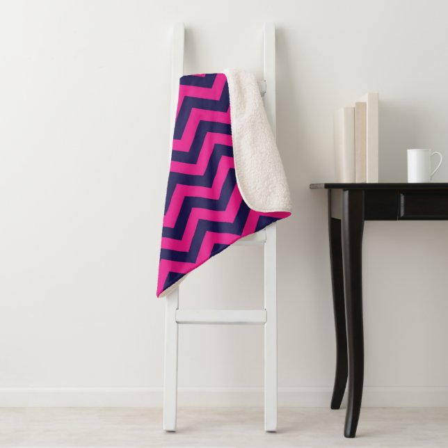 Zigzag pattern 5 sherpa blanket (In Situ)