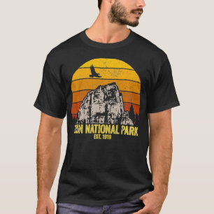 Zion National Park Retro Vintage Distressed T-Shirt