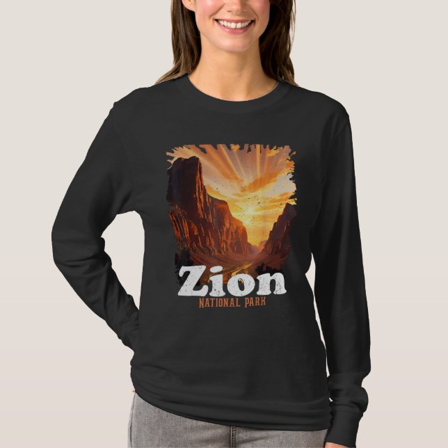Zion National Park US Trail Explore Utah Camping H T-Shirt (Front)