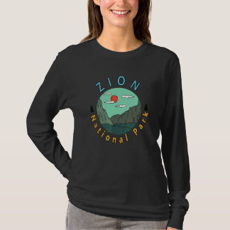 Zion National Park Utah Tourist Traveler Hiker T-Shirt