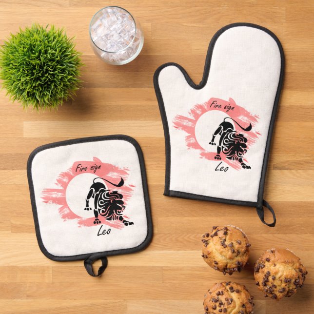 Zodiac sign - Leo Oven Mitt & Pot Holder Set (Top Down)