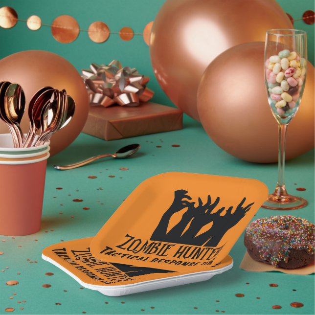 Zombie Hunters Tactical Response Team Paper Plates (Multi)