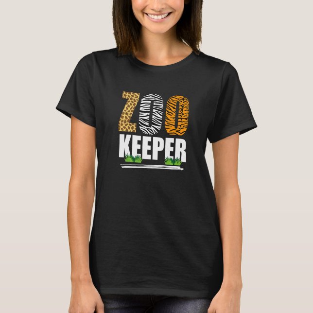 Zookeeper Zoo Keeper African Animals Zebra Giraffe T-Shirt (Front)